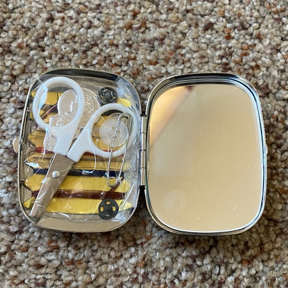 NWT-Nordstrom Travel Sewing Box/Pill Box - Picture 4 of 5